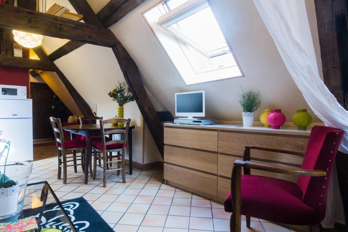 Pied A Terre Centre Apartment